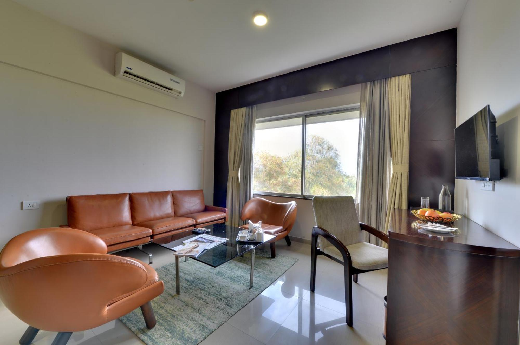 The Fern Residency, Vadgaon - Talegaon, Pune Exteriér fotografie