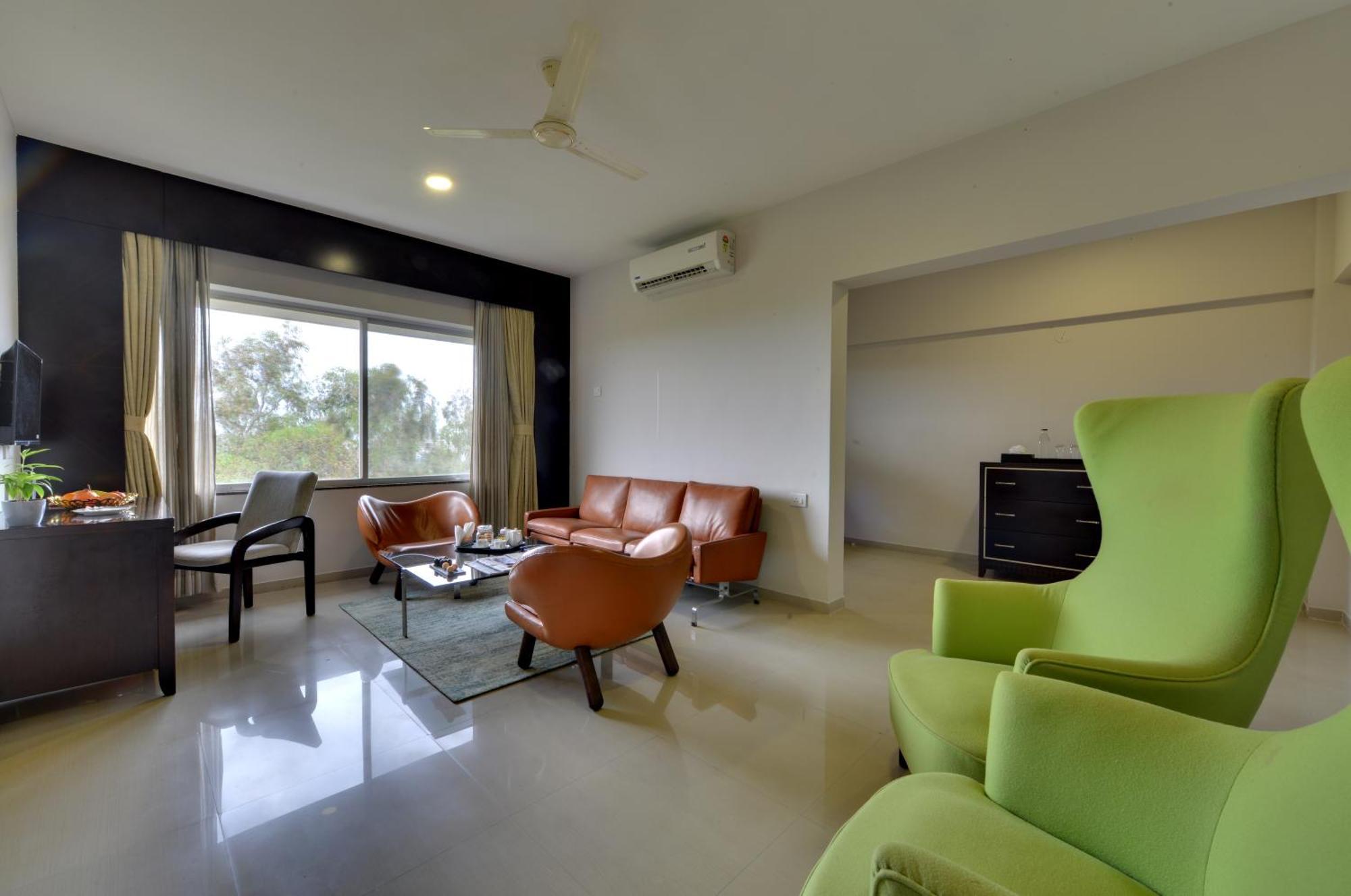 The Fern Residency, Vadgaon - Talegaon, Pune Exteriér fotografie